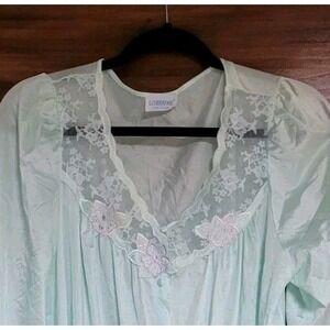 Vtg Lorraine Nightgown Large, Button Down Blue Floral Embroidered grannycore EUC